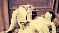 play Dark Lantern Entertainment presenta La mia vita segreta: Confessioni erotiche di un gentiluomo vittoriano con la figa pelosa e una scopata retrò