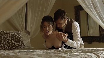 play Baiser une reine ayant des relations sexuelles avec un paysan avec une grosse bite