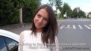 play Der Russe fickt einen sexy und gutaussehenden Mann mit innerer Ejakulation
