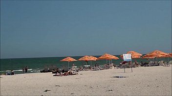 play Xnxx in constant summer with teenagers drunk fucked on the sand
