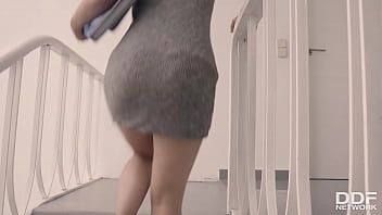 play Asiatica cu sfarcurile superbe care abia asteapta sa primeasca la xxx oral de la un tanar ce
